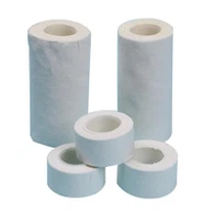 घावों के लिए सफेद प्लास्टर टेप